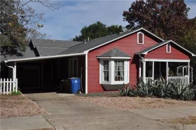 Main picture of 406 E Monroe St