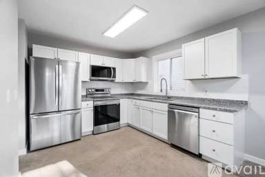 Main picture of 802 9th Ave SE
