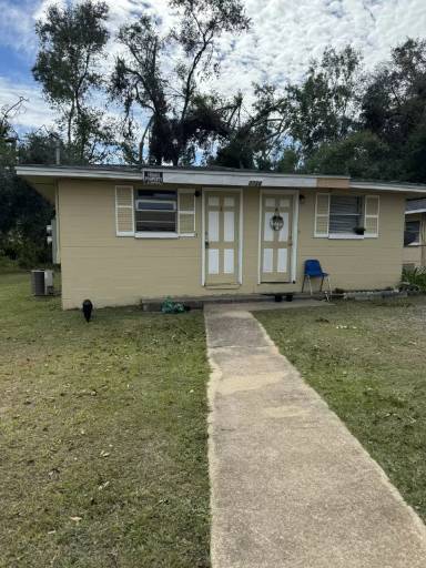 Main picture of 3718 Mayo St