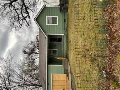 Main picture of 339 E Zion St