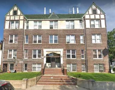 Main picture of 265 Stuyvesant Ave