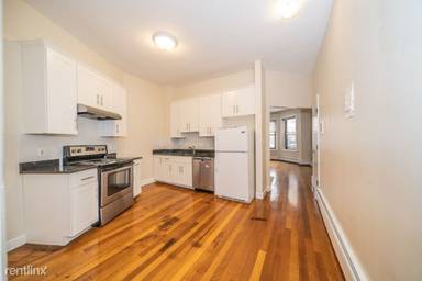 Main picture of 1714 Beacon St