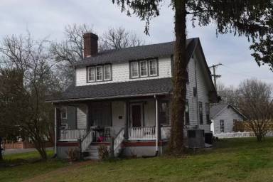 Main picture of 1304 Riverside Rd