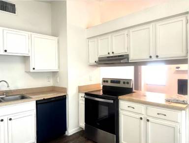 Main picture of 4001 Colonial Sun Dr