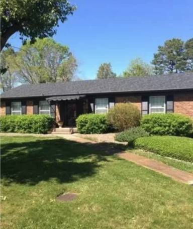 Main picture of 614 Elaine Dr