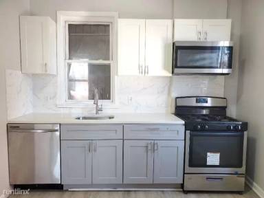 Main picture of 2 Bayview Ave