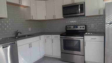 Main picture of 340 W Highland Ave