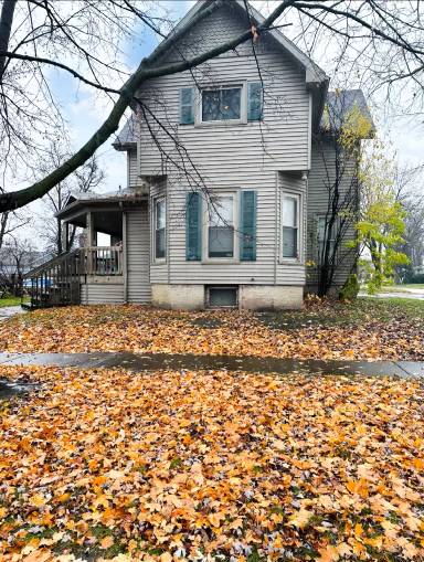 Main picture of 521 Throop St