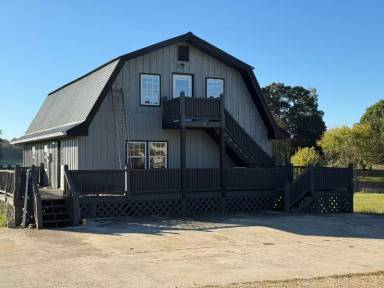 Main picture of 2173 Highway 254