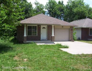 Main picture of 1944 N Golden Ave