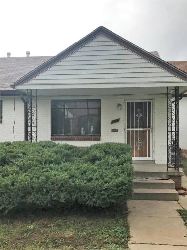 Main picture of 4720 W 31st Ave
