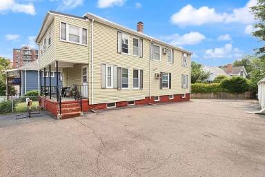 Main picture of 6 Greenville Ct