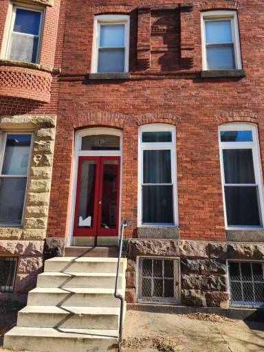 Main picture of 1917 Park Ave