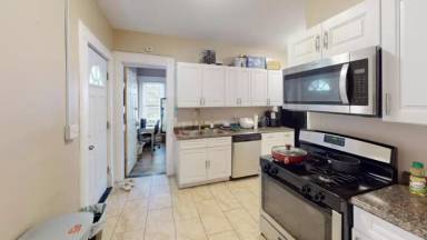 Main picture of 23 Clarke St