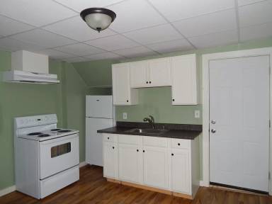 Main picture of 209 Pine St