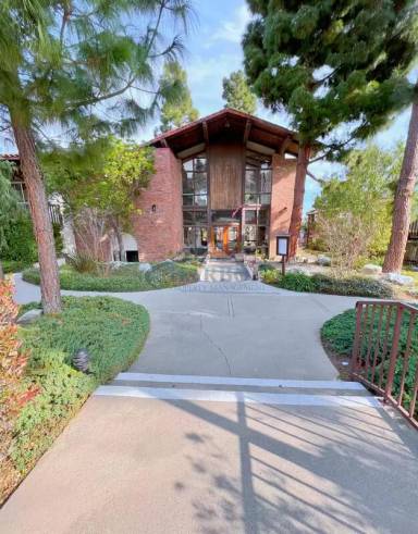 Main picture of 348 S Miraleste Dr