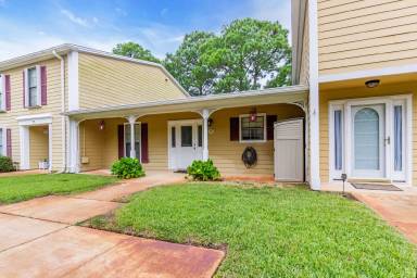 Main picture of 251 Shalimar Dr