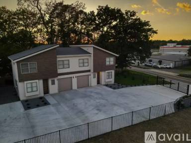 Main picture of 158 Marion Anderson Rd