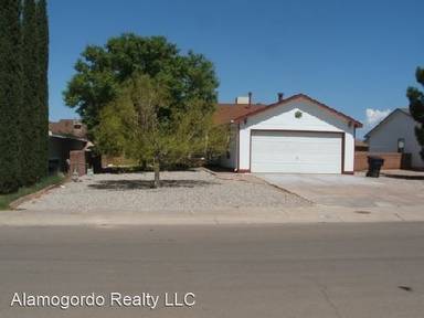 Main picture of 1468 Challenger Ave