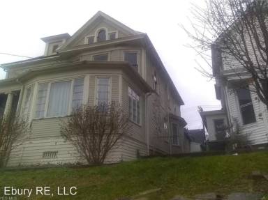 Main picture of 4135 Harrison St