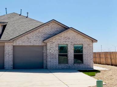 Main picture of 2102 N Avenue K