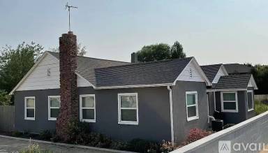 Main picture of 2712 S Midland Blvd