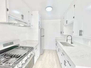 Main picture of 6402 S Victoria Ave