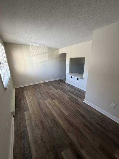 Main picture of 302 S Marshall St