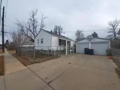 Main picture of 250 W Bates Ave