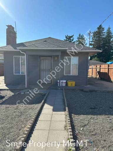 Main picture of 2835 SE 122nd Ave