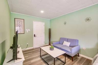 Main picture of 2854 Rhoades Rd