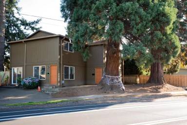 Main picture of 9230 N Saint Louis Ave