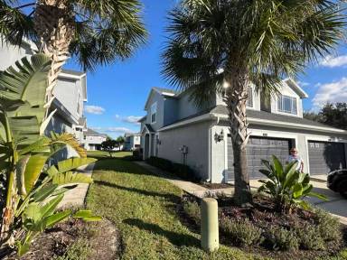 Main picture of 10303 Willow Leaf Trl