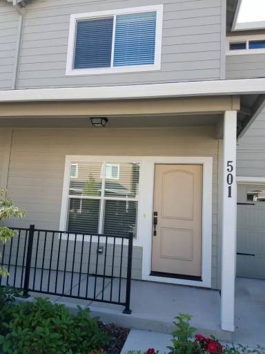 Main picture of 501 Gray Ct