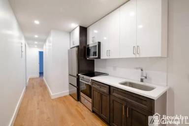 Main picture of 435 DeKalb Ave