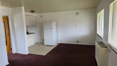 Main picture of 10410 Cadieux Rd
