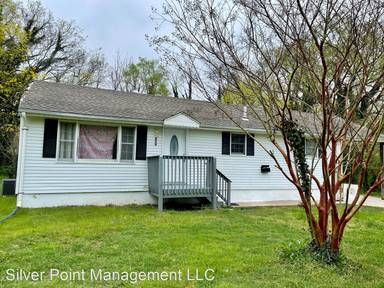 Main picture of 331 S Pine St