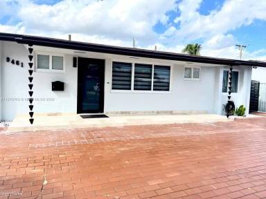 Main picture of 9461 SW 51st Ter