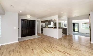 Main picture of 5914 N 32nd St