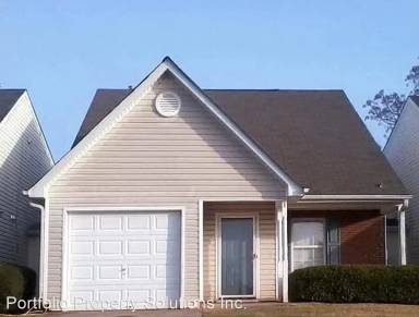 Main picture of 25 Lakeside Cir