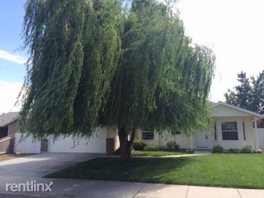 Main picture of 497 E Baldwin St