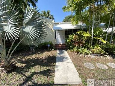 Main picture of 2910 Lucaya St