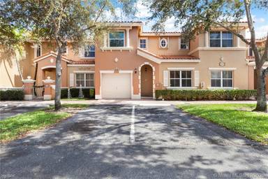Main picture of Vizcaya Villas Apartments