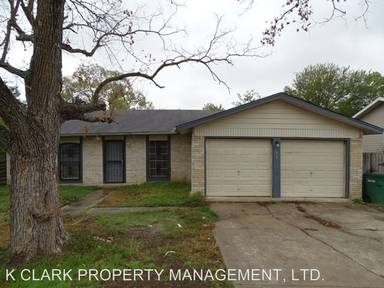 Main picture of 5914 Mystery Lake St