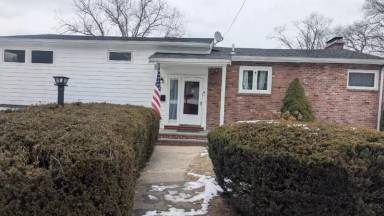 Main picture of 39 Winford Way