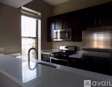 Main picture of 1732 North Halsted