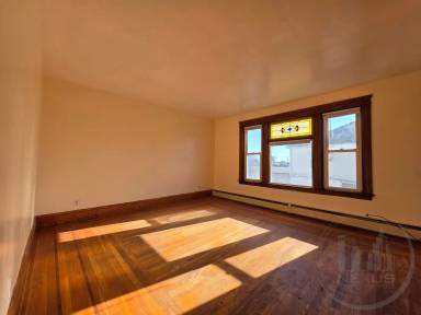 Main picture of 82 Littlefield St