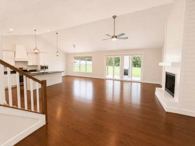 Main picture of 51 Wofford Rd