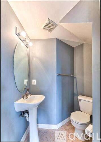 Main picture of 2491 Quick St
