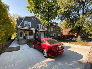Main picture of 425 E Lane Ave